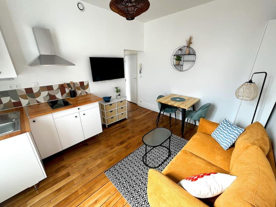 Le Diptik - T2 Hyper Centre - Proche Gare - Fibre - Netflix Apartment Chateauroux Exterior photo